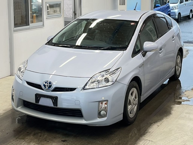 TOYOTA PRIUS 2011