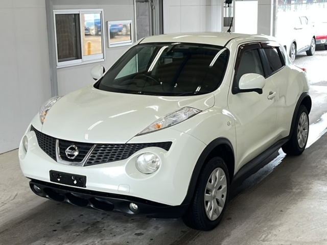 NISSAN JUKE 2011