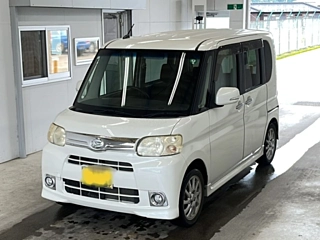 DAIHATSU TANTO 2013