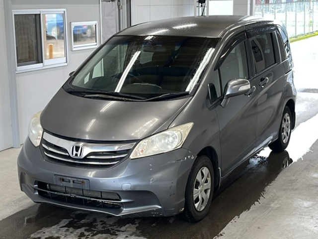 HONDA FREED 2012