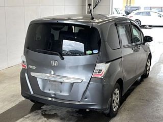HONDA FREED 2012