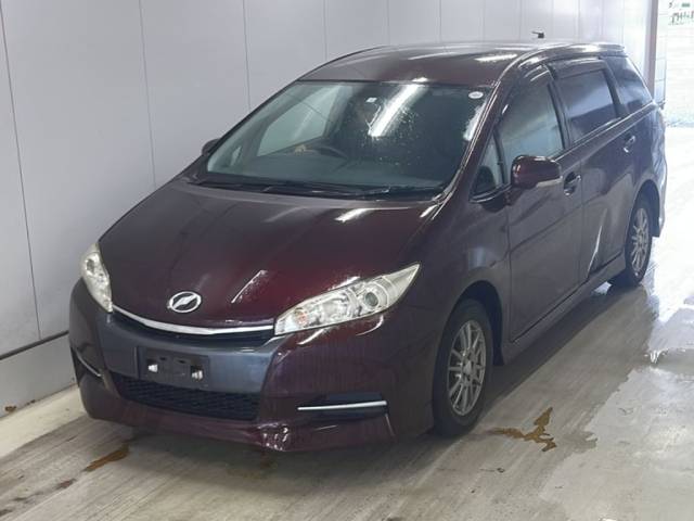 TOYOTA WISH 2012