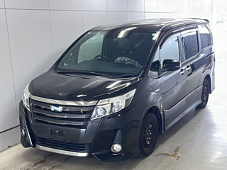 TOYOTA NOAH 2016