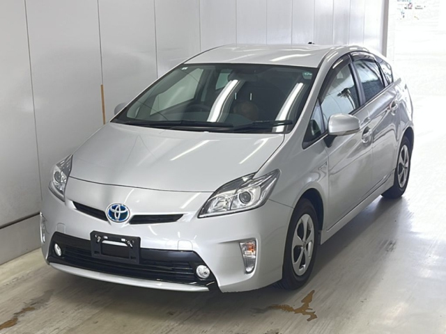 TOYOTA PRIUS 2015