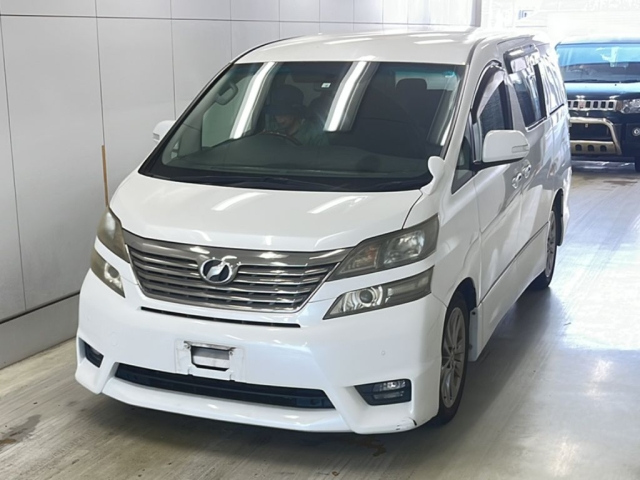 TOYOTA VELLFIRE 2010