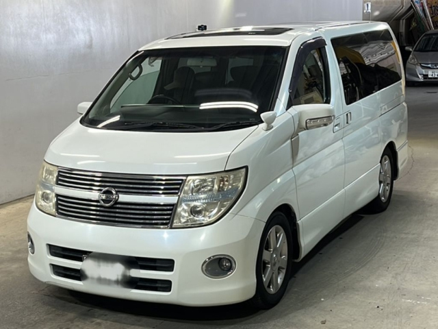 NISSAN ELGRAND 2009