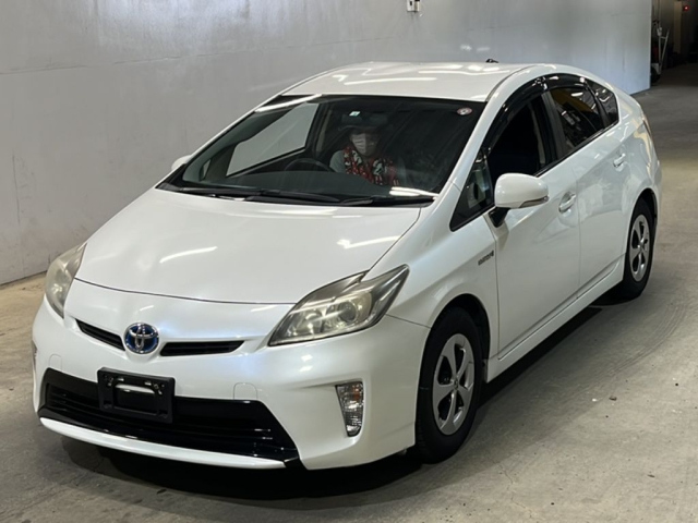 TOYOTA PRIUS 2012