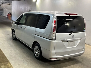 NISSAN SERENA 2013