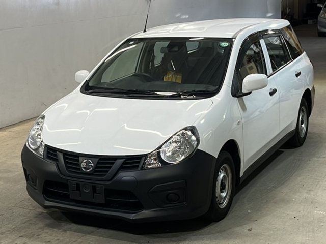 NISSAN AD 2020