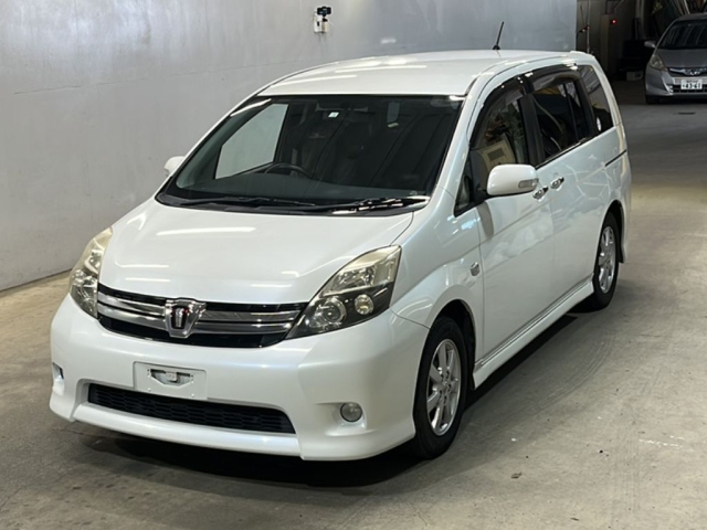 TOYOTA ISIS 2012