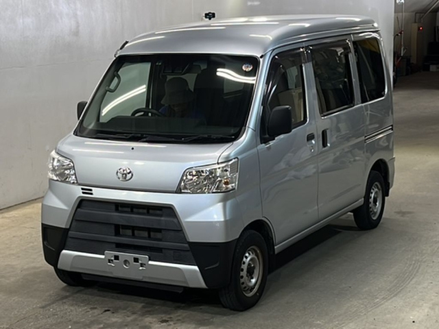 TOYOTA PIXIS VAN 2019