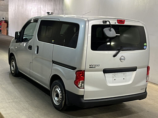 NISSAN NV200 2020
