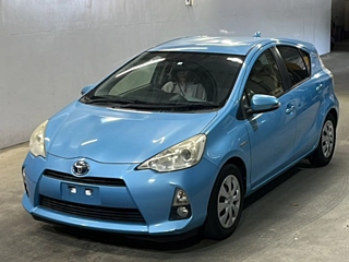 TOYOTA AQUA 2012