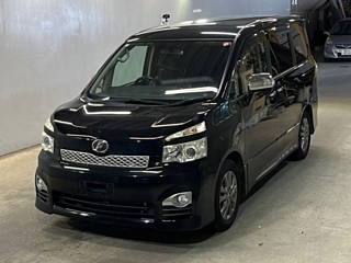 TOYOTA VOXY 2012