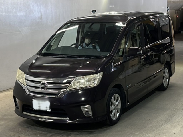 NISSAN SERENA 2013