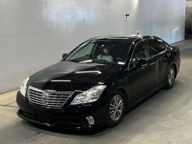 TOYOTA CROWN 2010