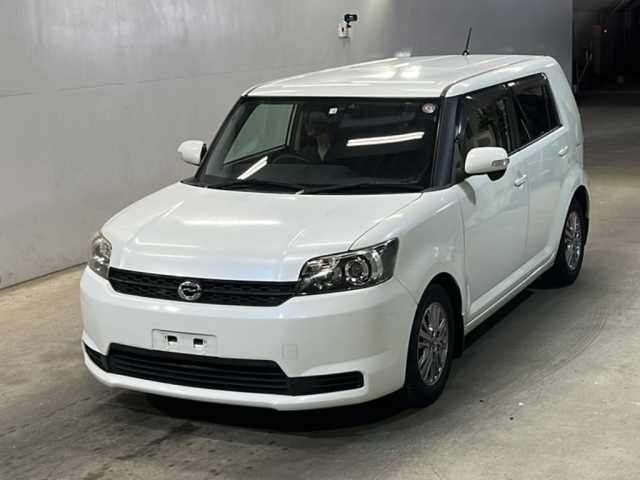 TOYOTA COROLLA RUMION 2010