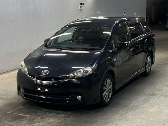 TOYOTA WISH 2012