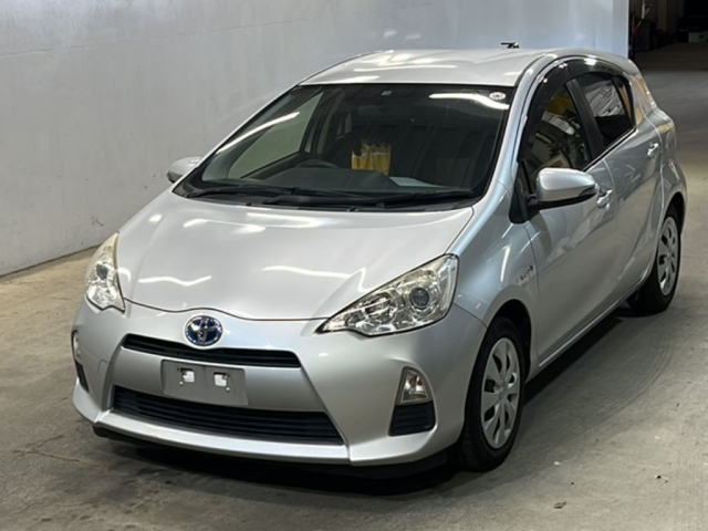 TOYOTA AQUA 2014
