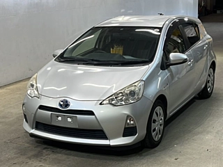 TOYOTA AQUA 2014
