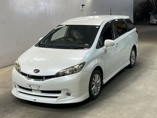 TOYOTA WISH 2009