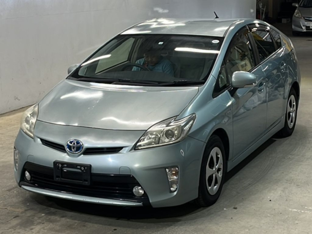 TOYOTA PRIUS 2012