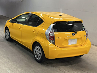 TOYOTA AQUA 2014