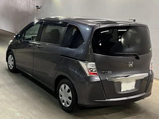 HONDA FREED 2013