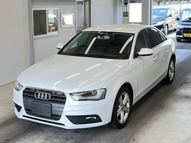 AUDI A4 2013