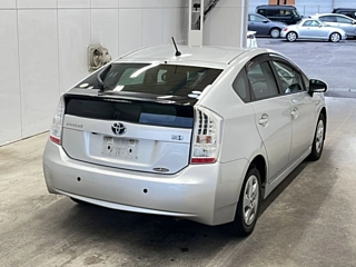 TOYOTA PRIUS 2010