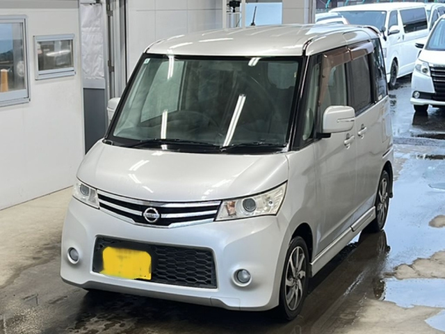 NISSAN ROOX 2009