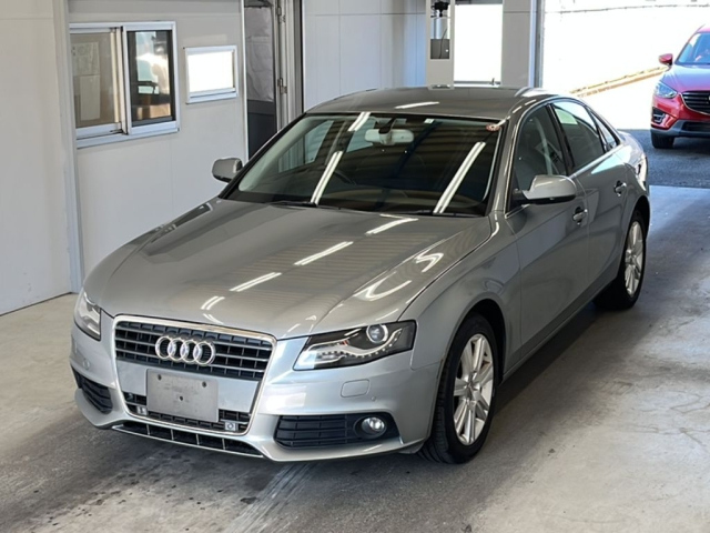 AUDI A4 2011