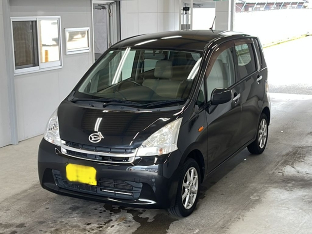 DAIHATSU MOVE 2011
