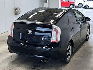 TOYOTA PRIUS 2012