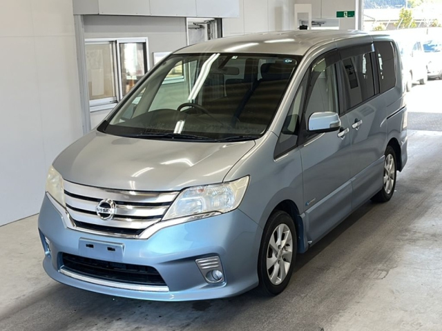NISSAN SERENA 2013