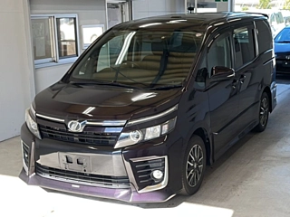 TOYOTA VOXY 2014
