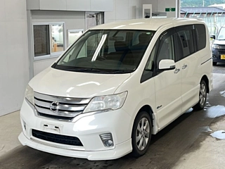 NISSAN SERENA 2013