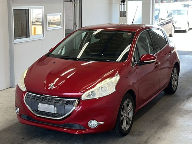 PEUGEOT 208 2014