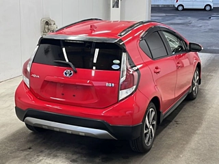 TOYOTA AQUA 2016