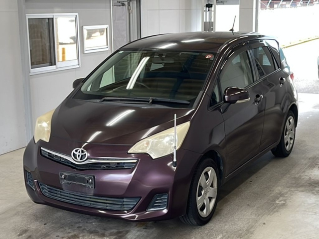 TOYOTA RACTIS 2012