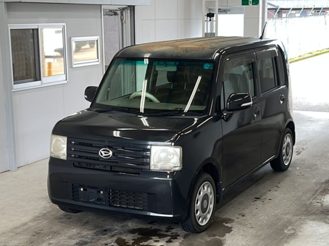 DAIHATSU MOVE CONTE 2011