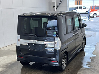 DAIHATSU TANTO 2015