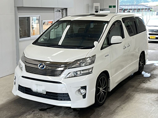 TOYOTA VELLFIRE 2013