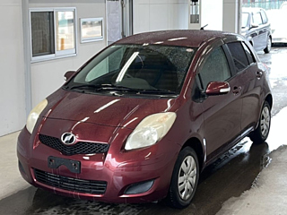 TOYOTA VITZ 2010