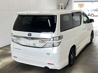 TOYOTA VELLFIRE 2013