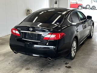 NISSAN FUGA 2010