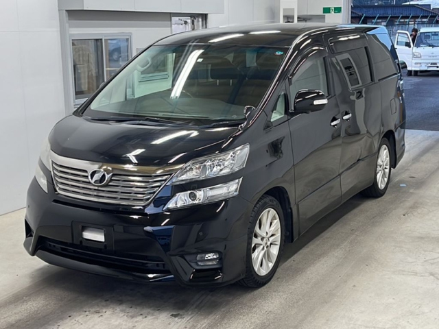TOYOTA VELLFIRE 2010