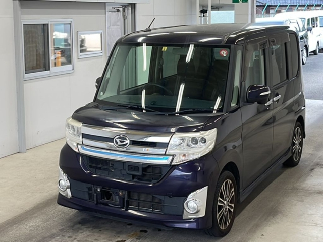 DAIHATSU TANTO 2014