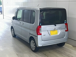 DAIHATSU TANTO 2015