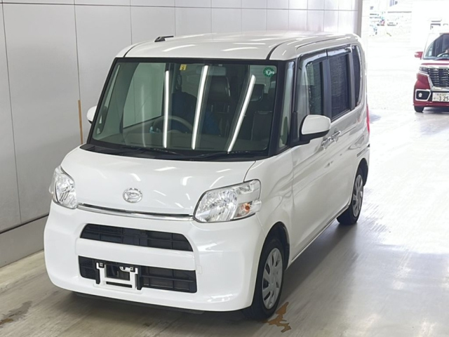 DAIHATSU TANTO 2018